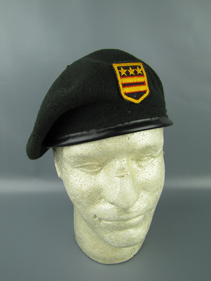 Vintage Green Beret Style Felt Hat with Striped Military Patch