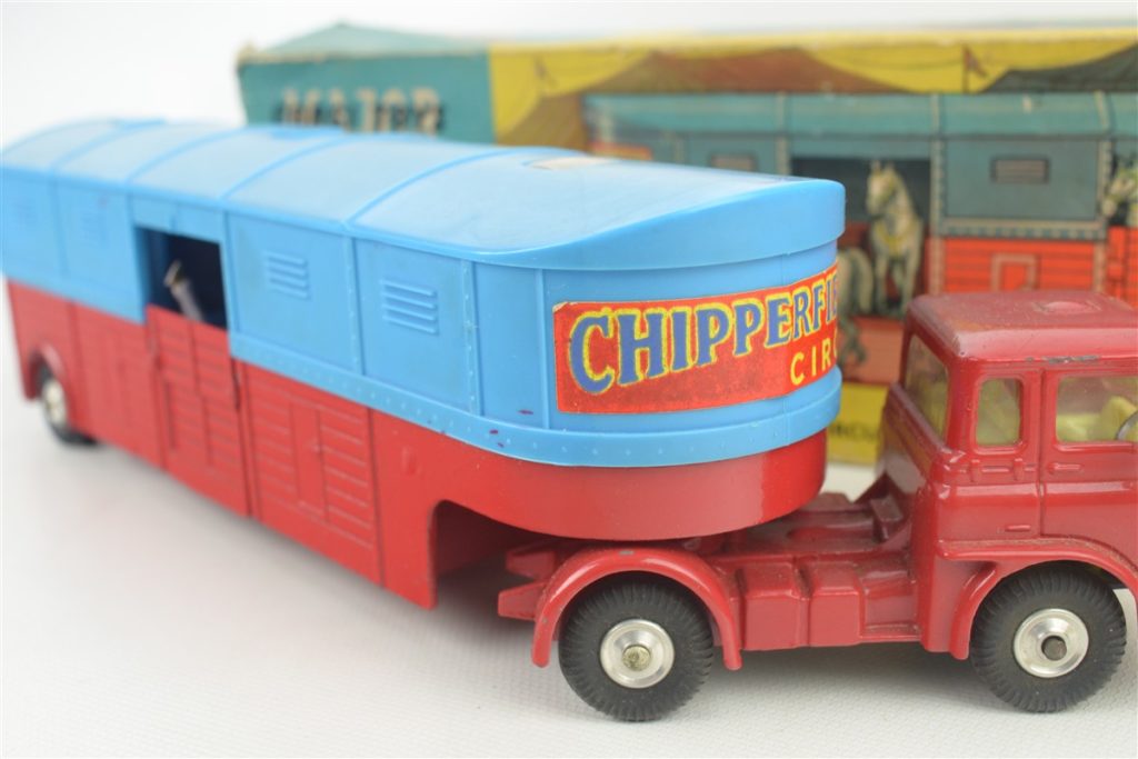 Vintage Corgi #1130 Chipperfield Circus Horse Transporter Diecast 1962 ...