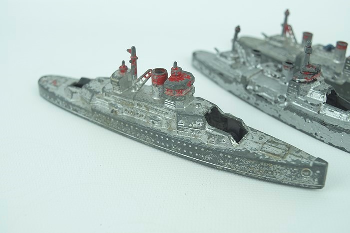 army battleship toy