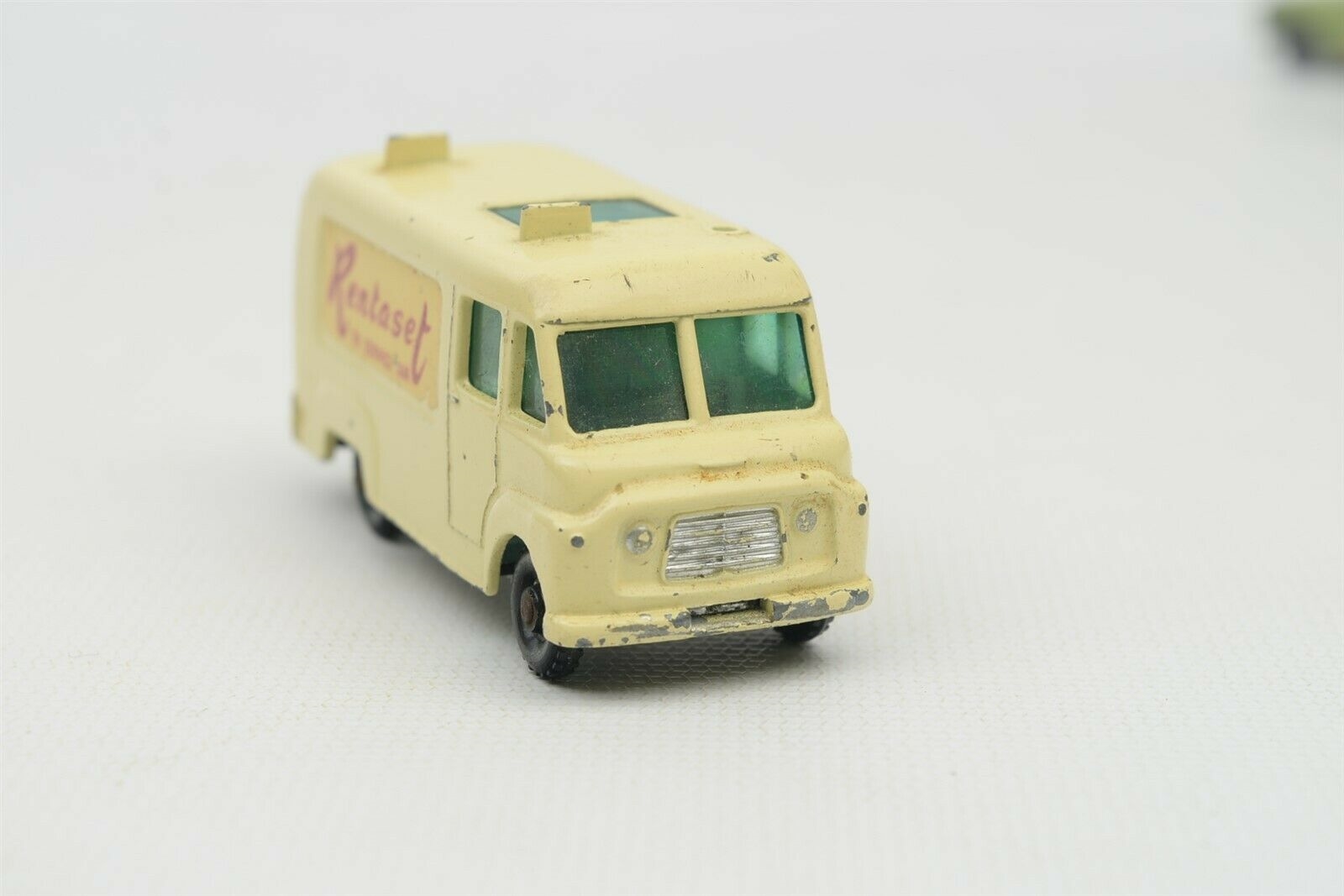 Matchbox 62 TV Service Van Rentaset – Camionnette Publicitaire Vintage
