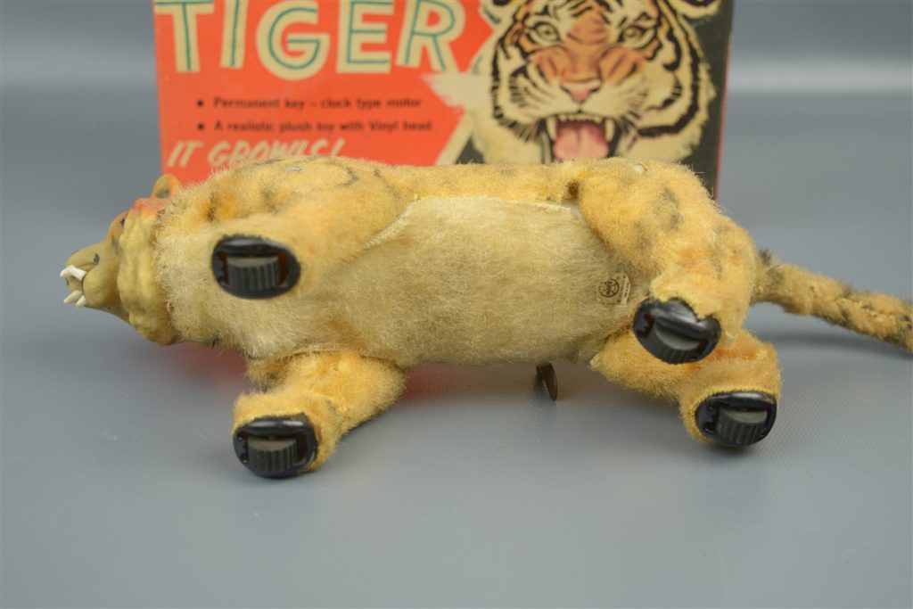Vintage Louis MARX MECHANICAL TIGER Wind Up Toy Japan J-9054 w/ Box